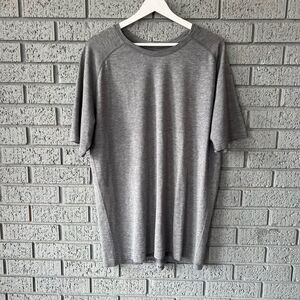 Lululemon Metal Vent Tech Men’s Size XL Heathered Gray